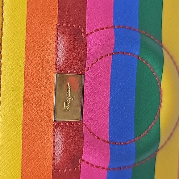 SALVATORE FERRAGAMO  RAINBOW ZIPPER LONG WALLET - Picture 5 of 8
